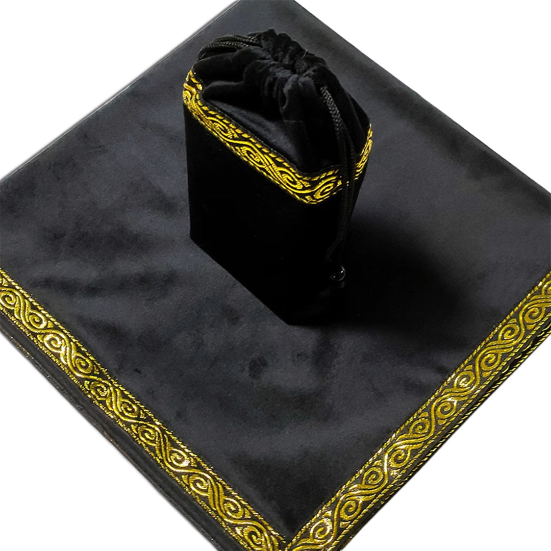 Tablecloth with Tarot Thunder Pattern Border